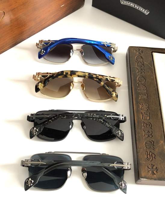 Picture of Chrome Hearts Sunglasses _SKUfw73375595fw